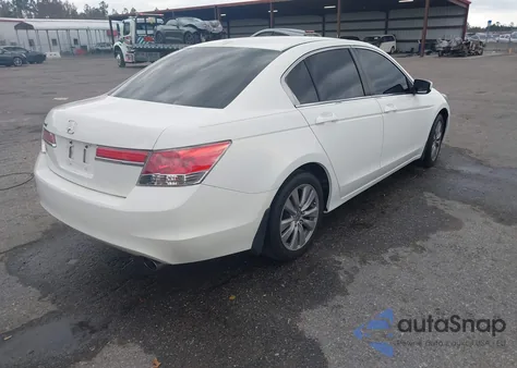 2012 Honda Accord 2.4 Ex-L z USA, uszkodzony, nr VIN 1HGCP2F84CA224793